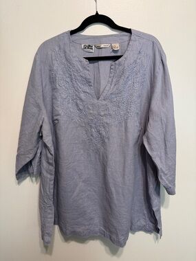 Edward Woman Iris Linen Embroidered Linen Tunic Top - Light Blue SZ 3X